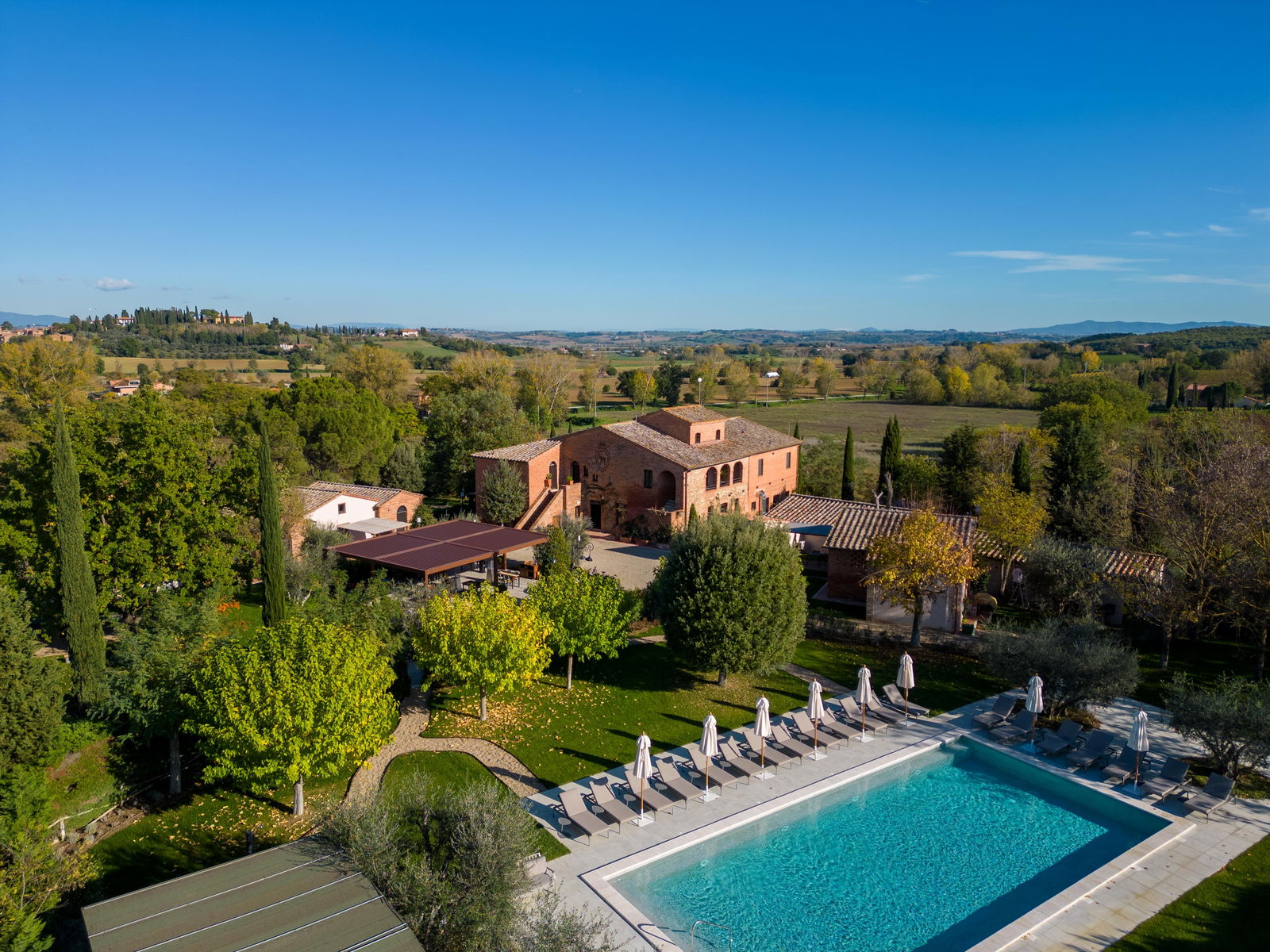 Study Italian Wine Essentials at Borgo San Vicenzo in Tuscany